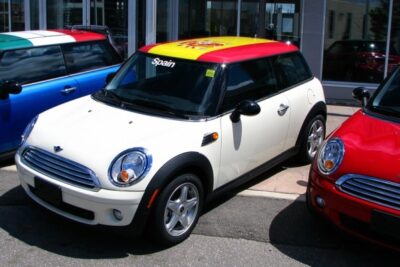 ajustar el reloj de un Mini Cooper