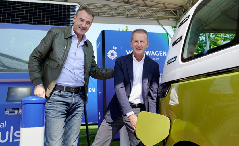 Volkswagen y BP se unen para acelerar la expansión de carga rápida en Europa de autos electricos